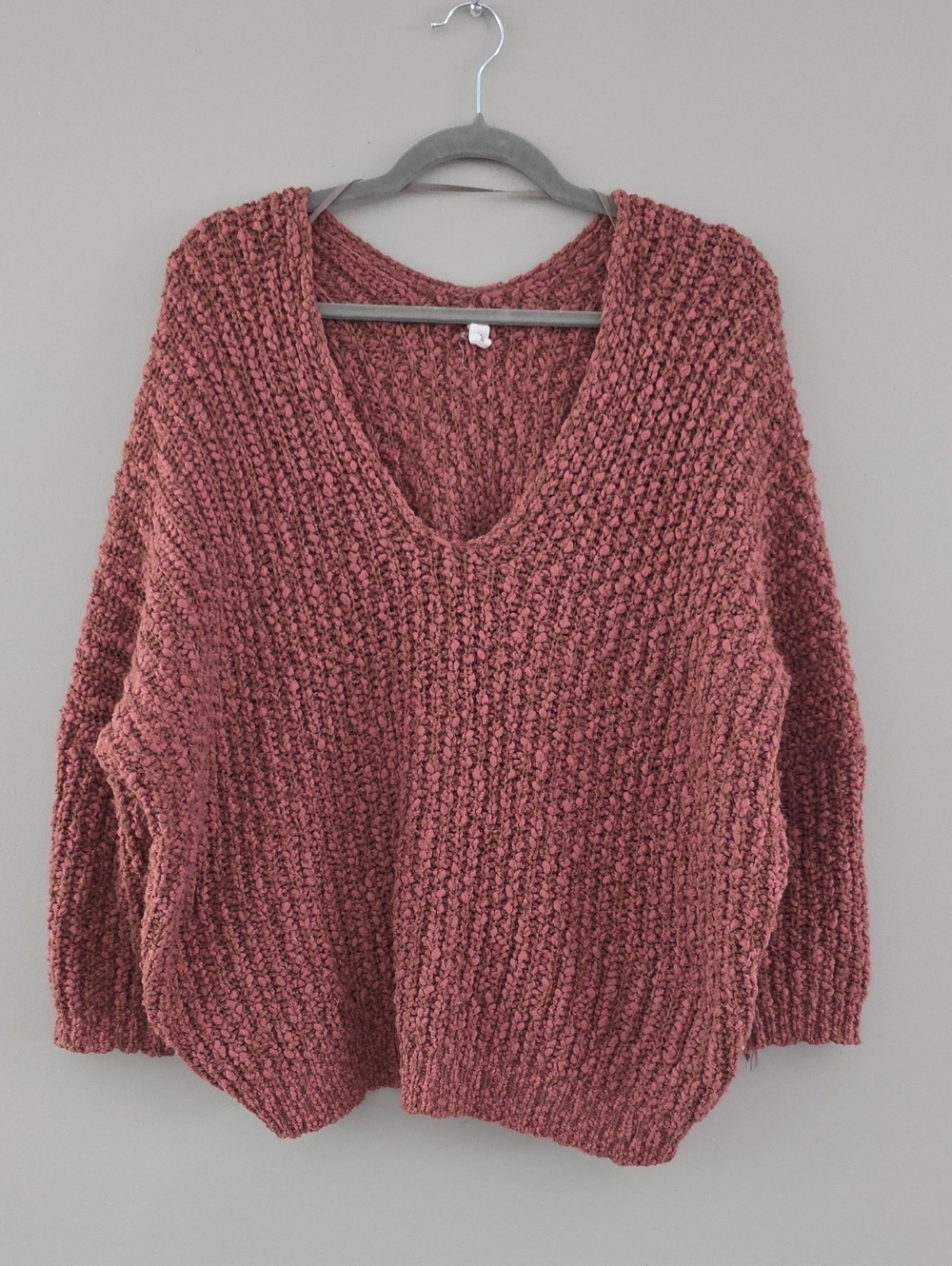 Wishlist Chunky V-Neck Sweater - Rusty Brown Color
